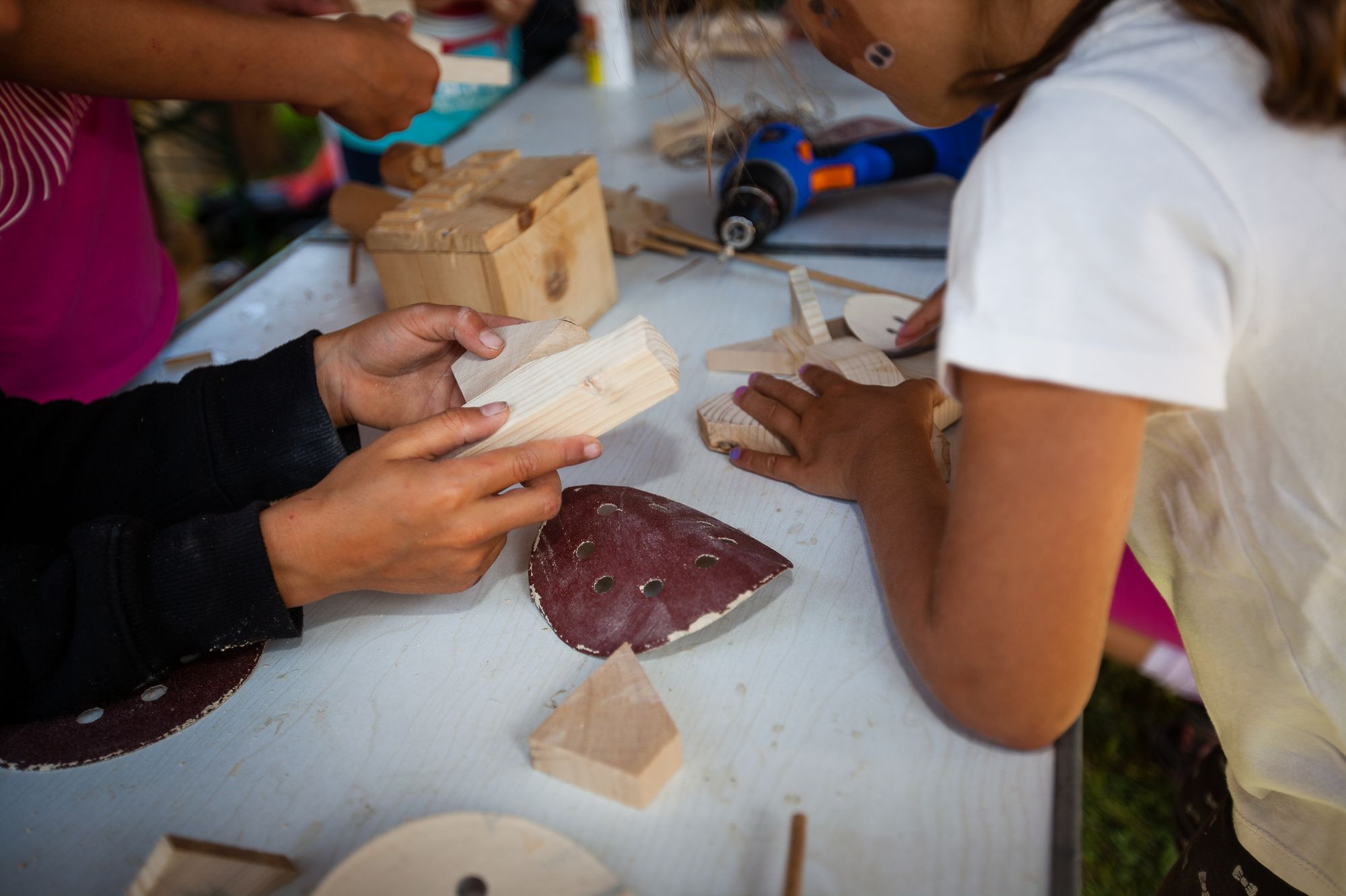 Les enfants jouent lors du brunch 1er Août 2019
