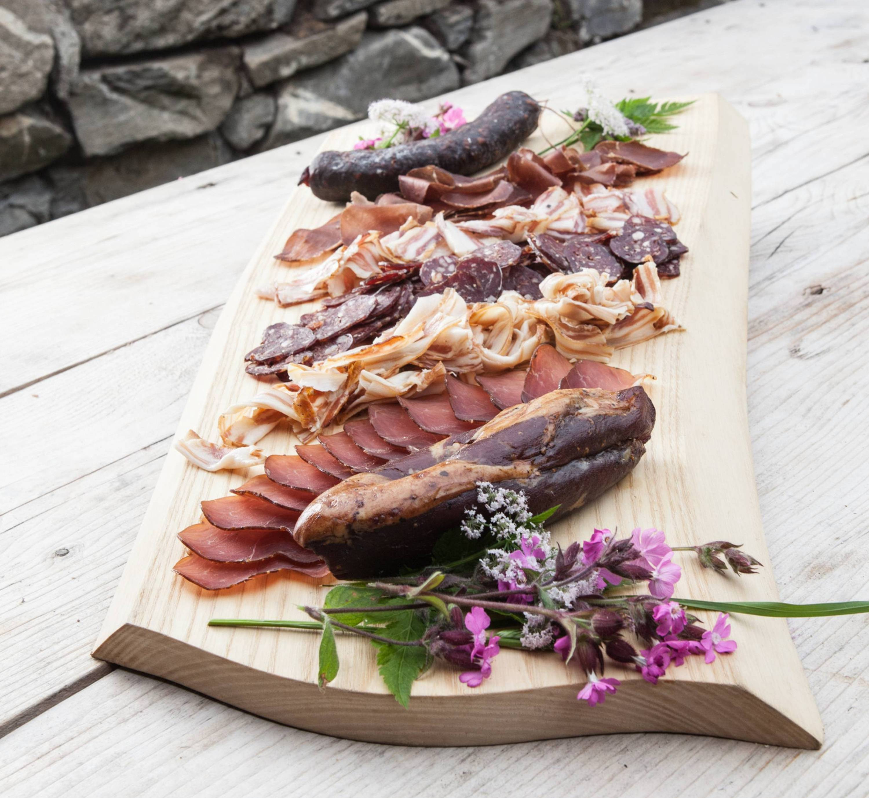 Planche de viandes séchées